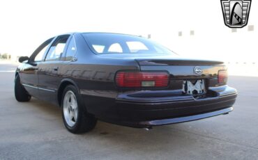 Chevrolet-Impala-1995-sedan-37