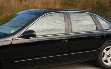 Chevrolet-Impala-1996-Sedan-11