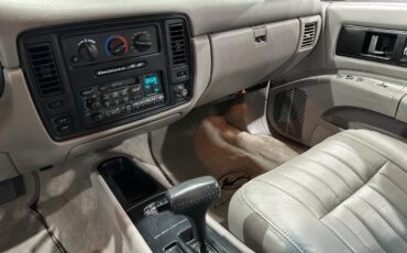 Chevrolet-Impala-1996-Sedan-11