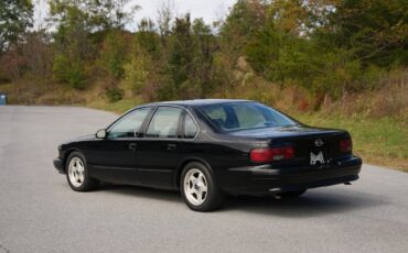 Chevrolet-Impala-1996-Sedan-14