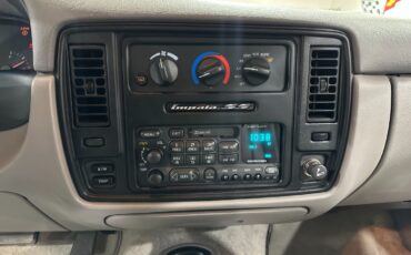 Chevrolet-Impala-1996-Sedan-14