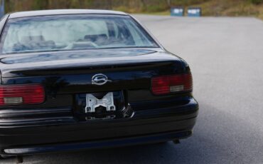 Chevrolet-Impala-1996-Sedan-19