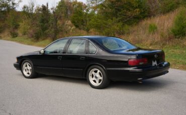 Chevrolet-Impala-1996-Sedan-2
