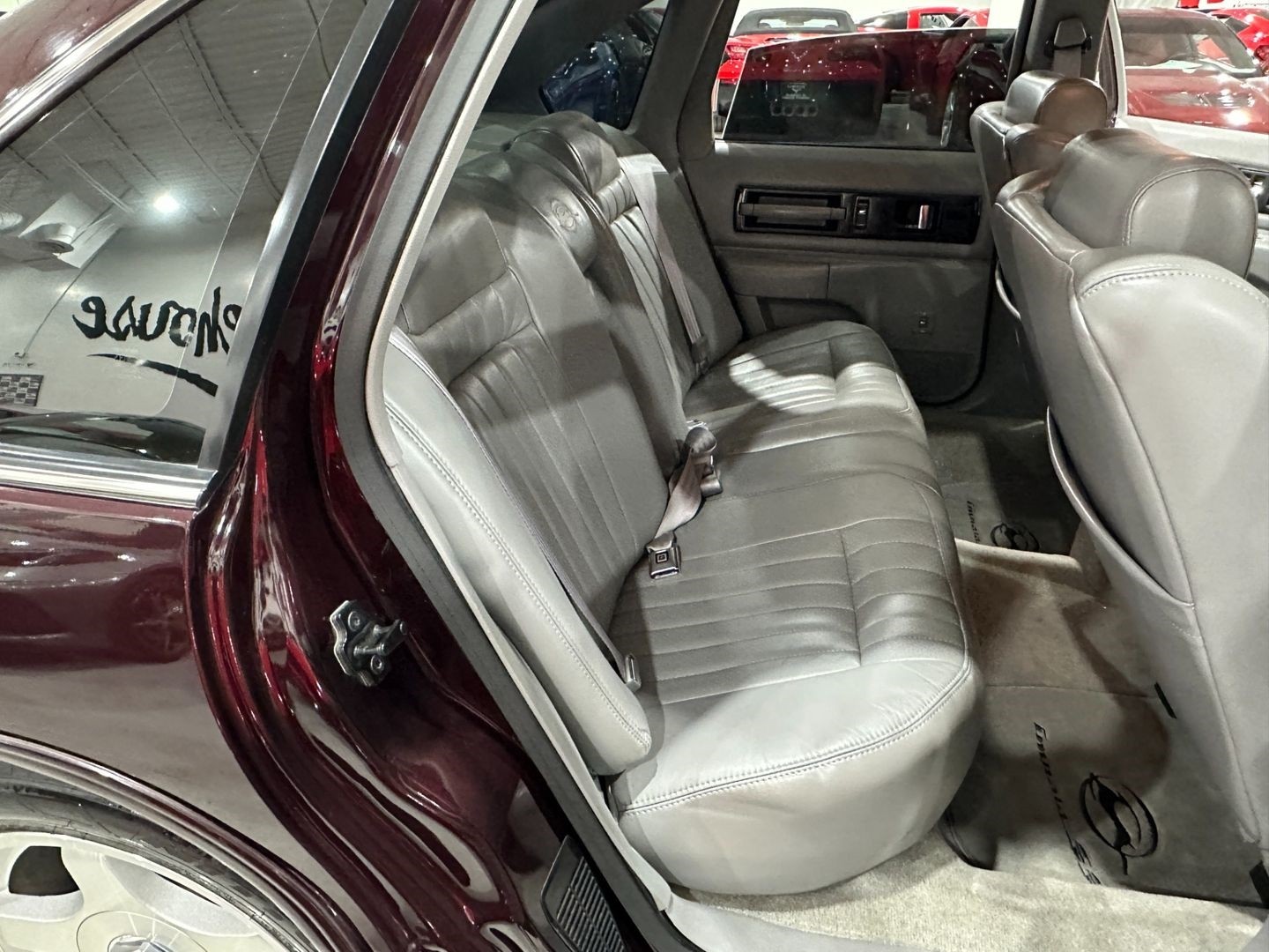 Chevrolet-Impala-1996-Sedan-20