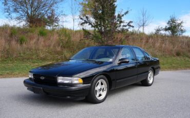 Chevrolet-Impala-1996-Sedan