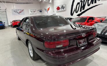 Chevrolet-Impala-1996-Sedan-3