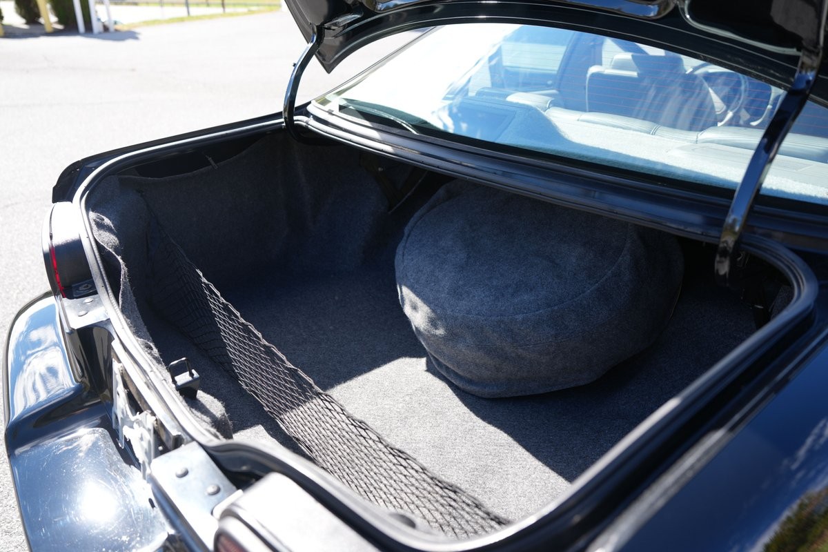 Chevrolet-Impala-1996-Sedan-7