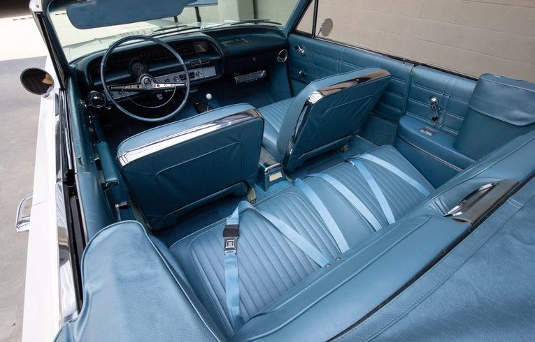 Chevrolet-Impala-ss-1963-White-Blue-4