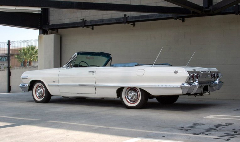 Chevrolet-Impala-ss-1963-White-Blue-7