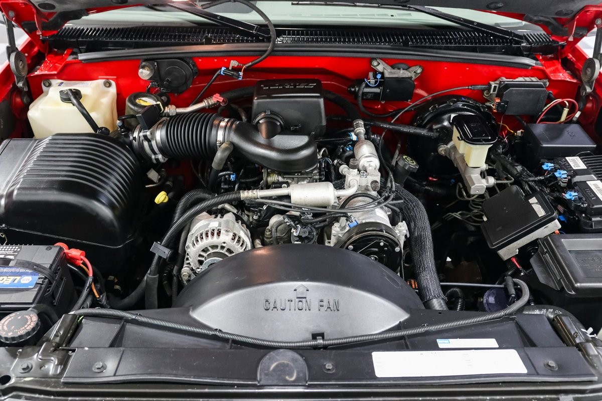 Chevrolet-K1500-1996-Pickup-Truck-13