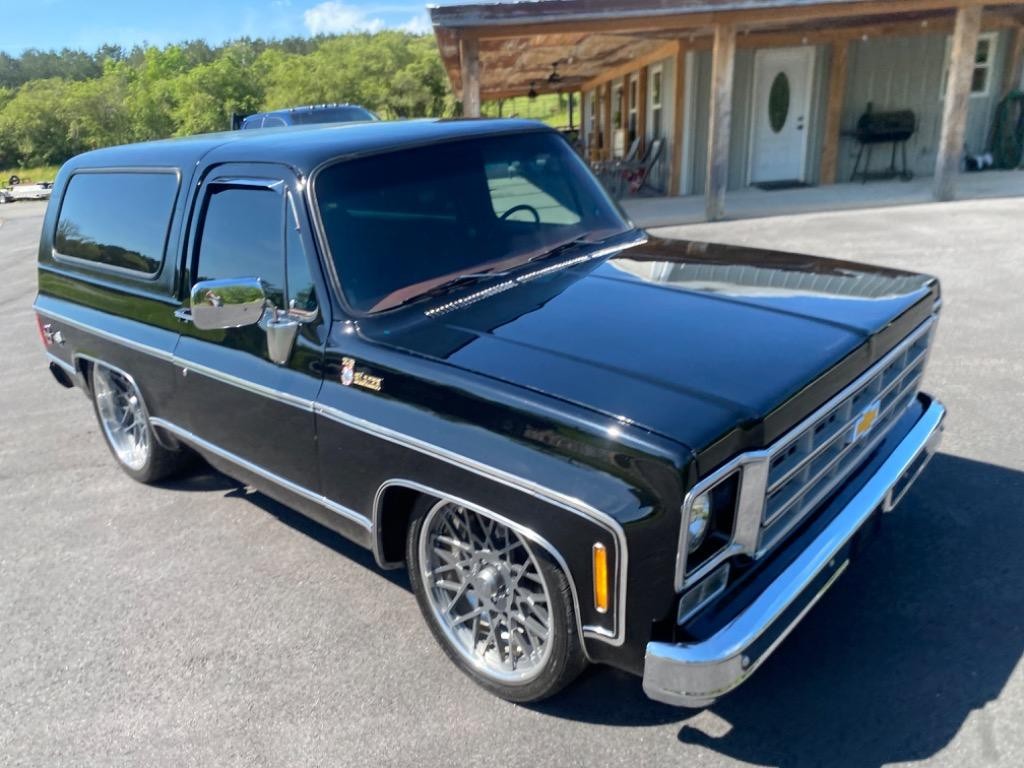 Chevrolet-K5-Blazer-LS-Resto-mod-pro-touring-22s-1978-7