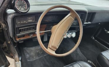 Chevrolet-Malibu-1975-Sedan-11