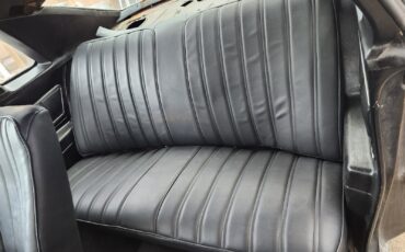 Chevrolet-Malibu-1975-Sedan-15