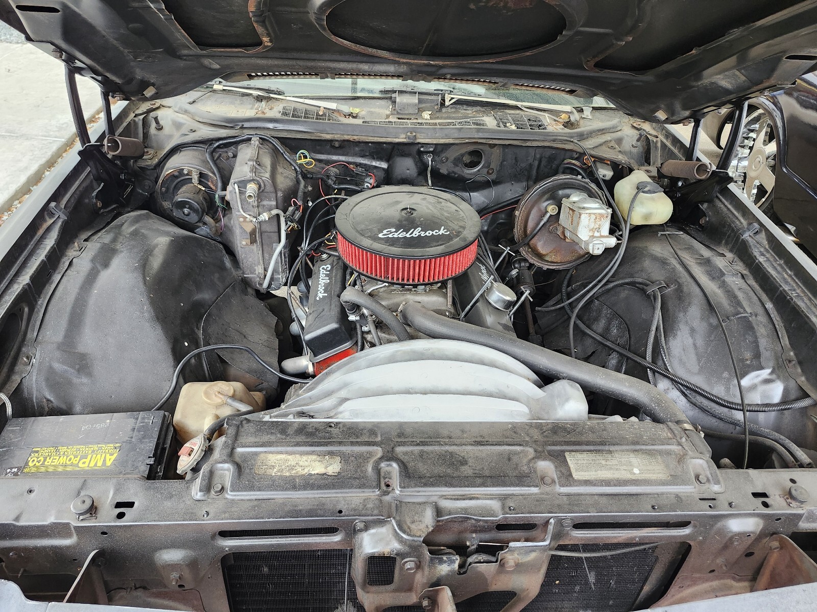 Chevrolet-Malibu-1975-Sedan-18