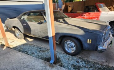 Chevrolet-Malibu-1975-Sedan-4