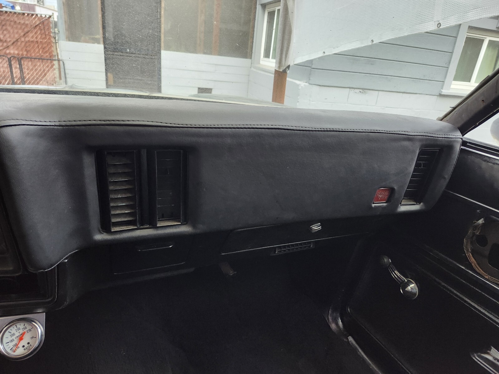 Chevrolet-Malibu-1975-Sedan-9