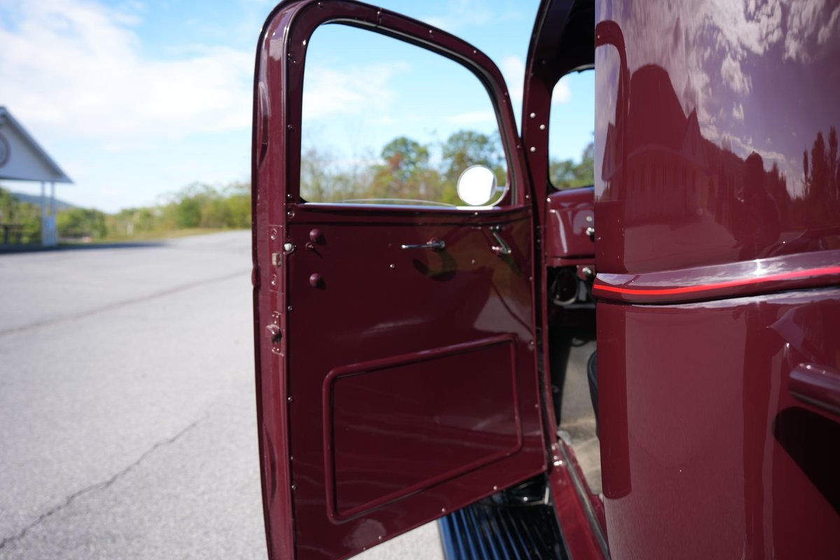 Chevrolet-Model-JD-1939-11