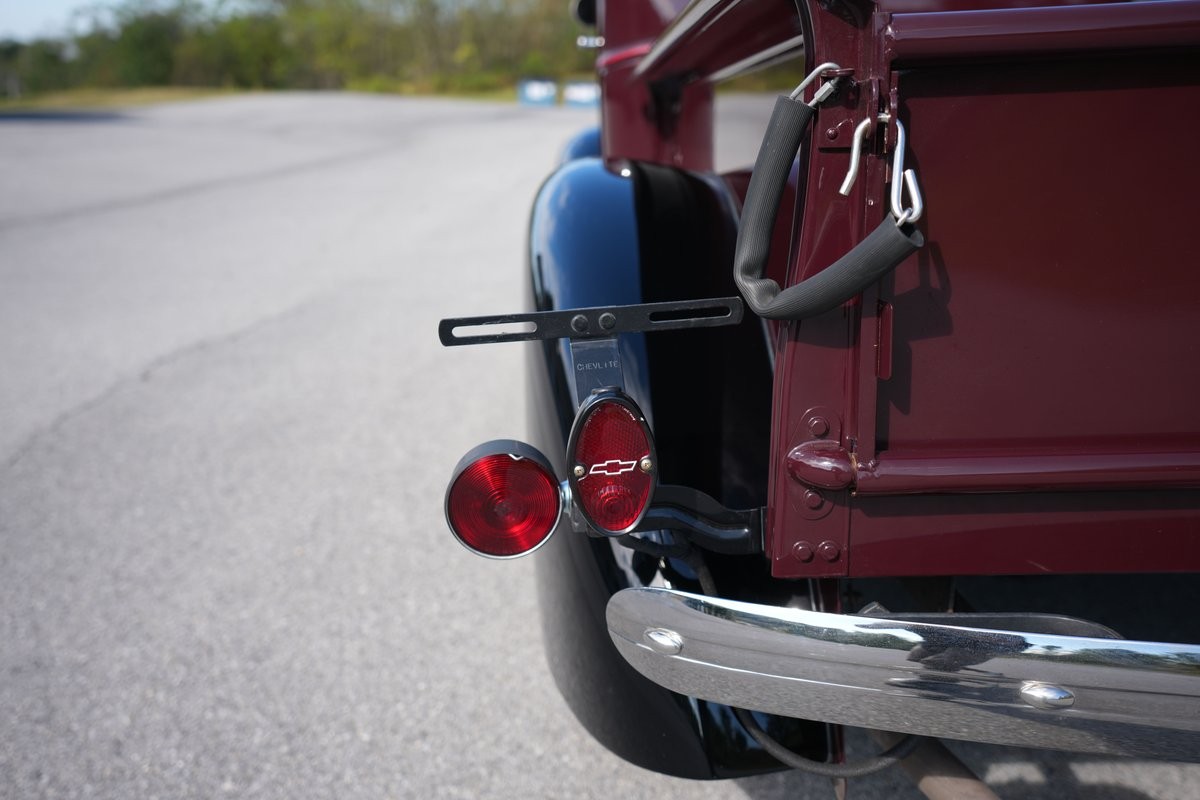 Chevrolet-Model-JD-1939-13