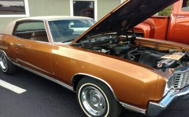Chevrolet-Monte-Carlo-1972-Coupe-10