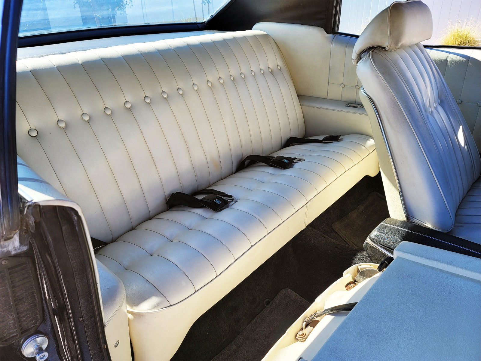 Chevrolet-Monte-Carlo-1972-Coupe-12