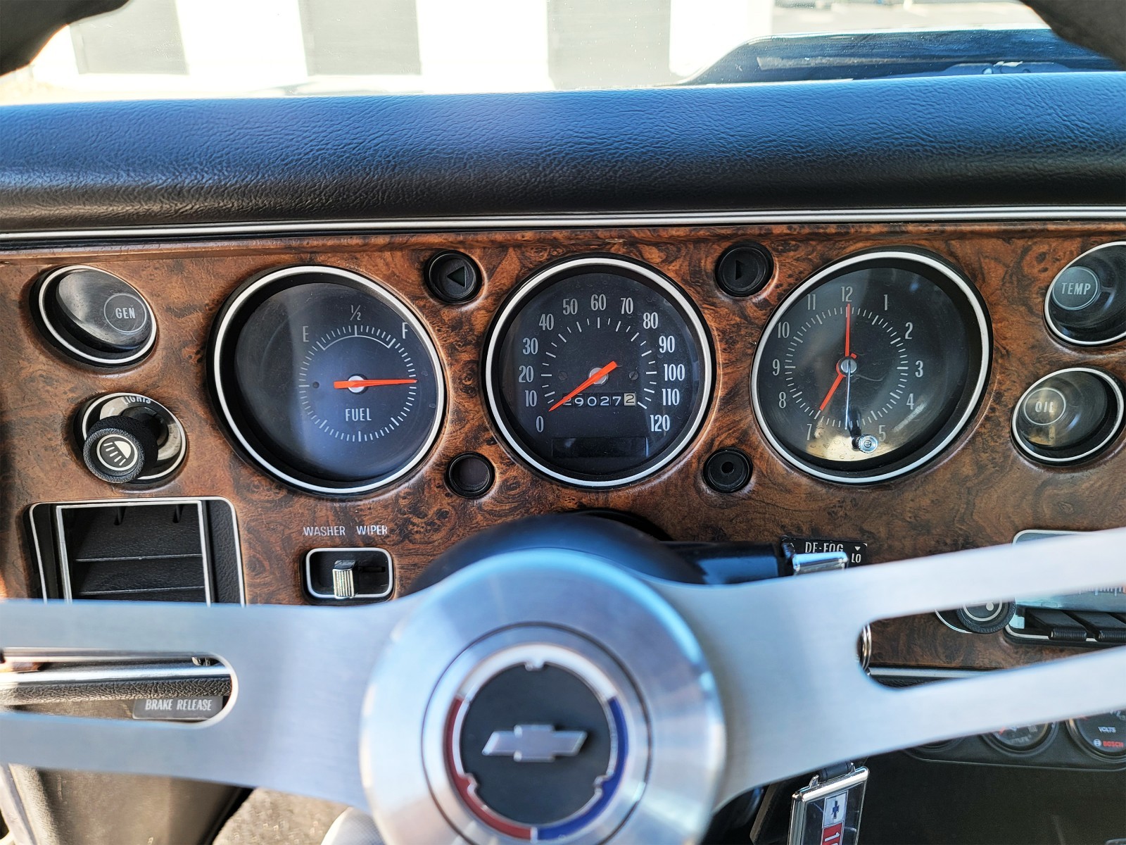 Chevrolet-Monte-Carlo-1972-Coupe-15