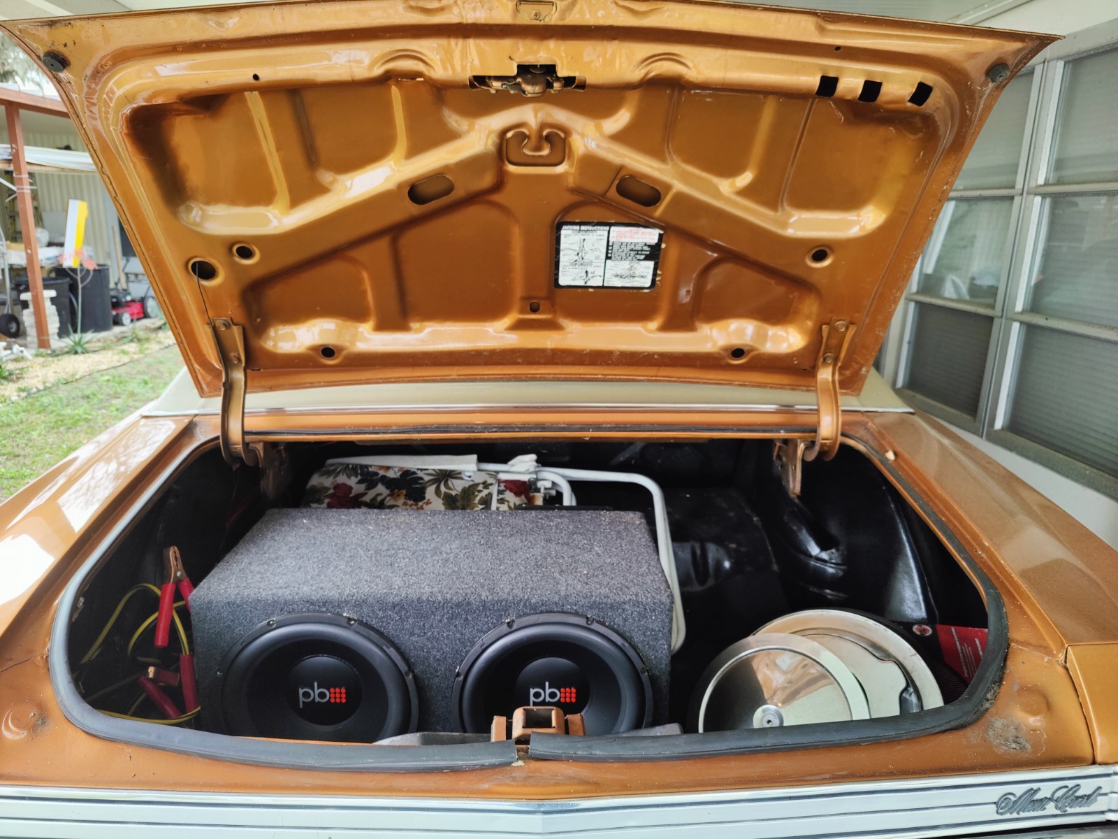 Chevrolet-Monte-Carlo-1972-Coupe-15