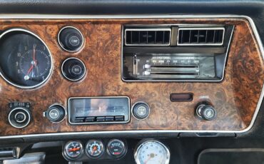 Chevrolet-Monte-Carlo-1972-Coupe-16