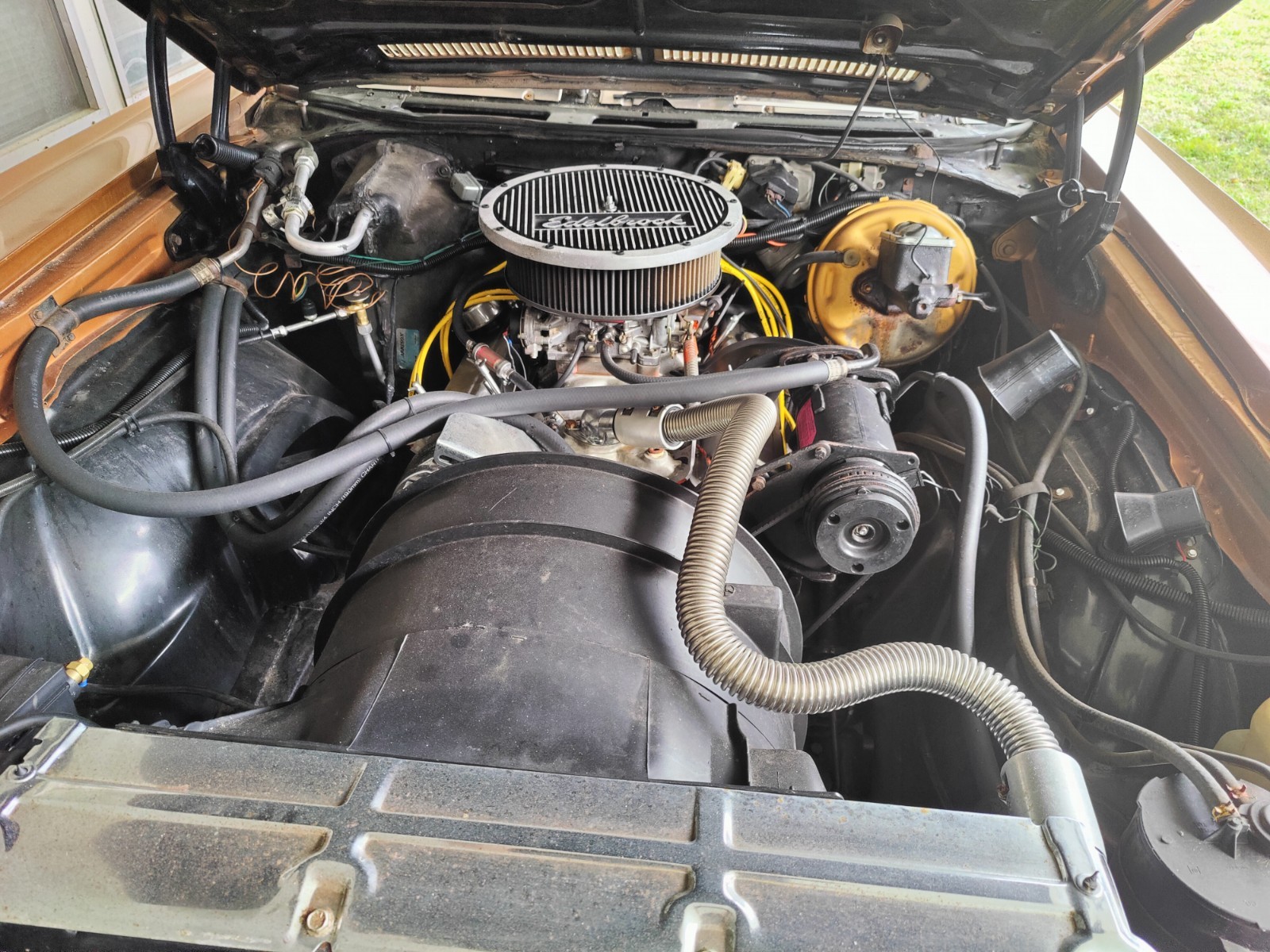 Chevrolet-Monte-Carlo-1972-Coupe-16