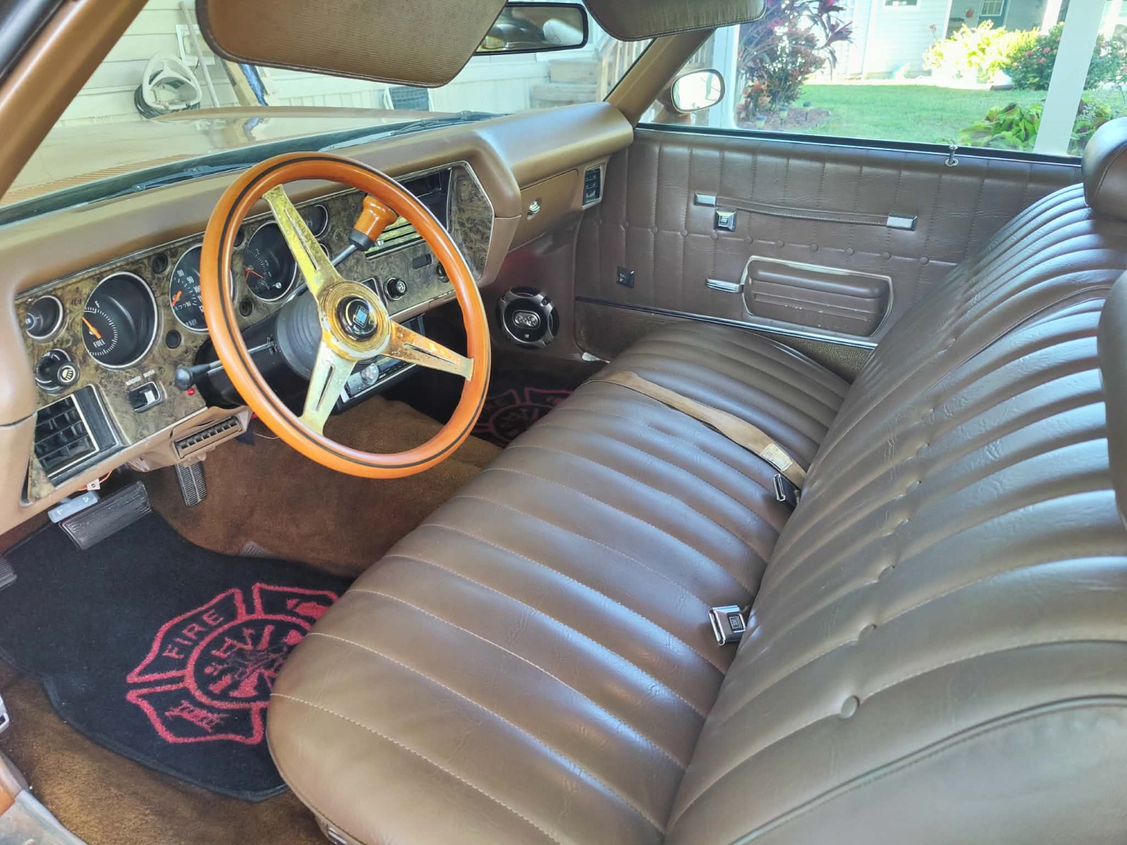 Chevrolet-Monte-Carlo-1972-Coupe-19