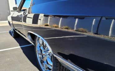 Chevrolet-Monte-Carlo-1972-Coupe-5