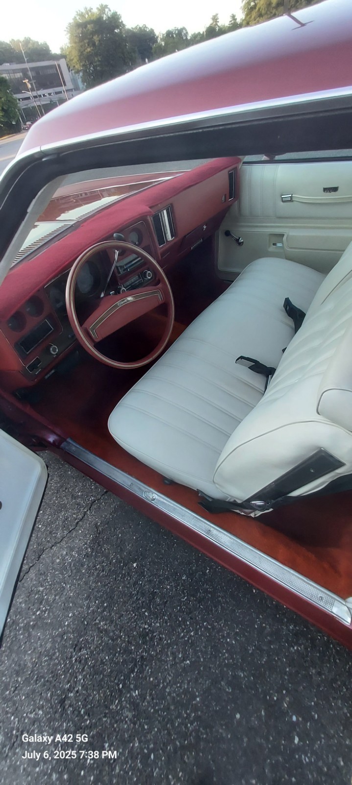 Chevrolet-Monte-Carlo-1977-Coupe-6