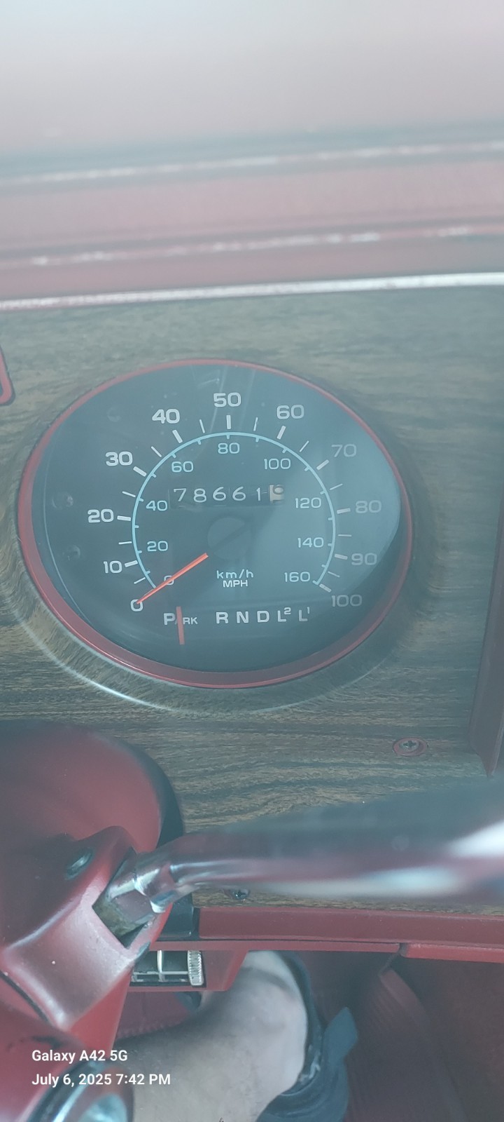 Chevrolet-Monte-Carlo-1977-Coupe-9