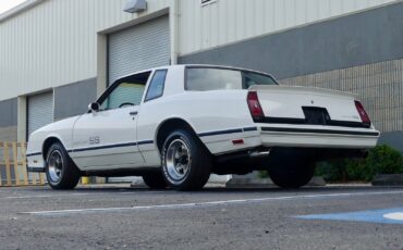 Chevrolet-Monte-Carlo-1984-Coupe-15