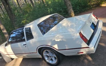 Chevrolet-Monte-Carlo-1986-Coupe-8