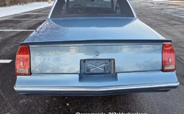 Chevrolet-Monte-Carlo-1987-11