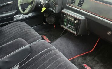 Chevrolet-Monte-Carlo-1987-11