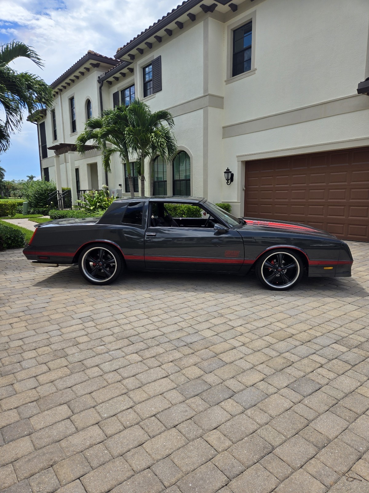 Chevrolet-Monte-Carlo-1987-2