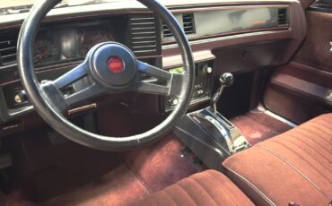 Chevrolet-Monte-Carlo-1987-Coupe-10