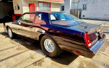 Chevrolet-Monte-Carlo-1987-Coupe-2