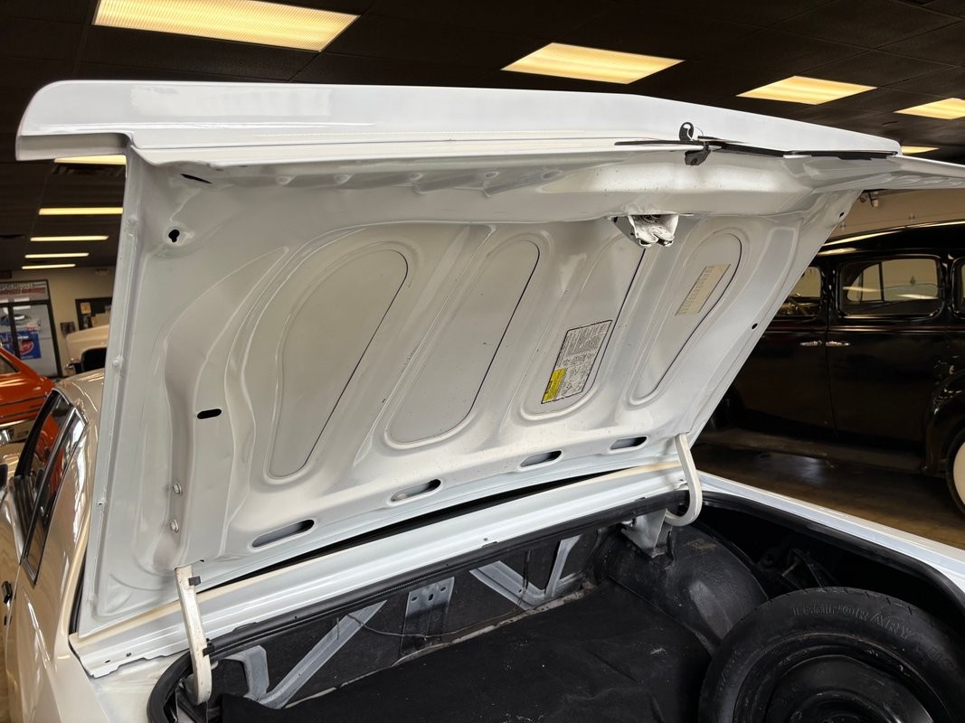 Chevrolet-Monte-Carlo-1987-Coupe-34