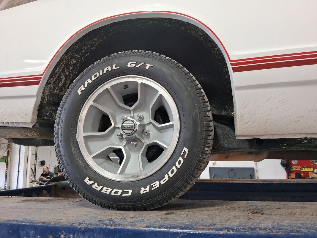 Chevrolet-Monte-Carlo-1987-Coupe-39