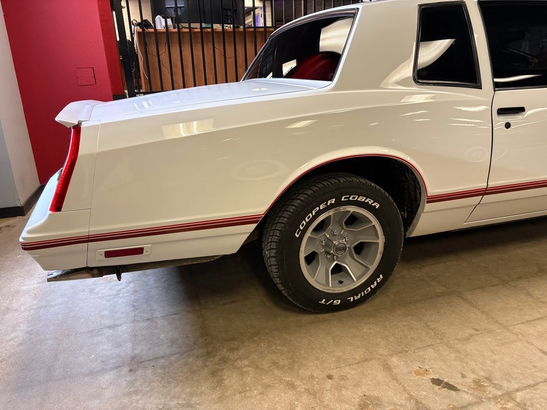 Chevrolet-Monte-Carlo-1987-Coupe-6