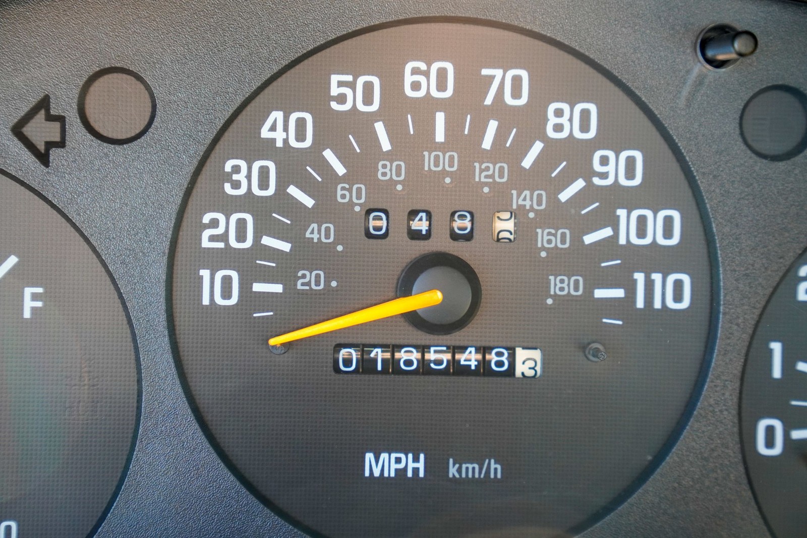 Chevrolet-Monte-Carlo-1995-Coupe-12