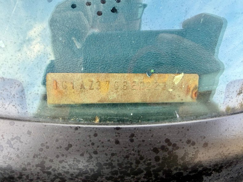 Chevrolet-Monte-carlo-1984-White-Dark-Blue-6