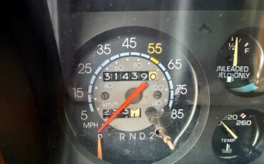 Chevrolet-Monte-carlo-1984-White-Dark-Blue-7