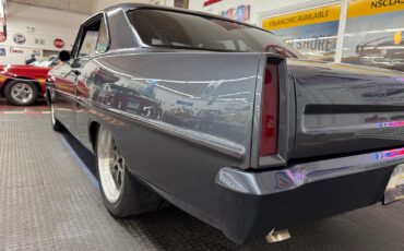 Chevrolet-Nova-1967-2-Door-32