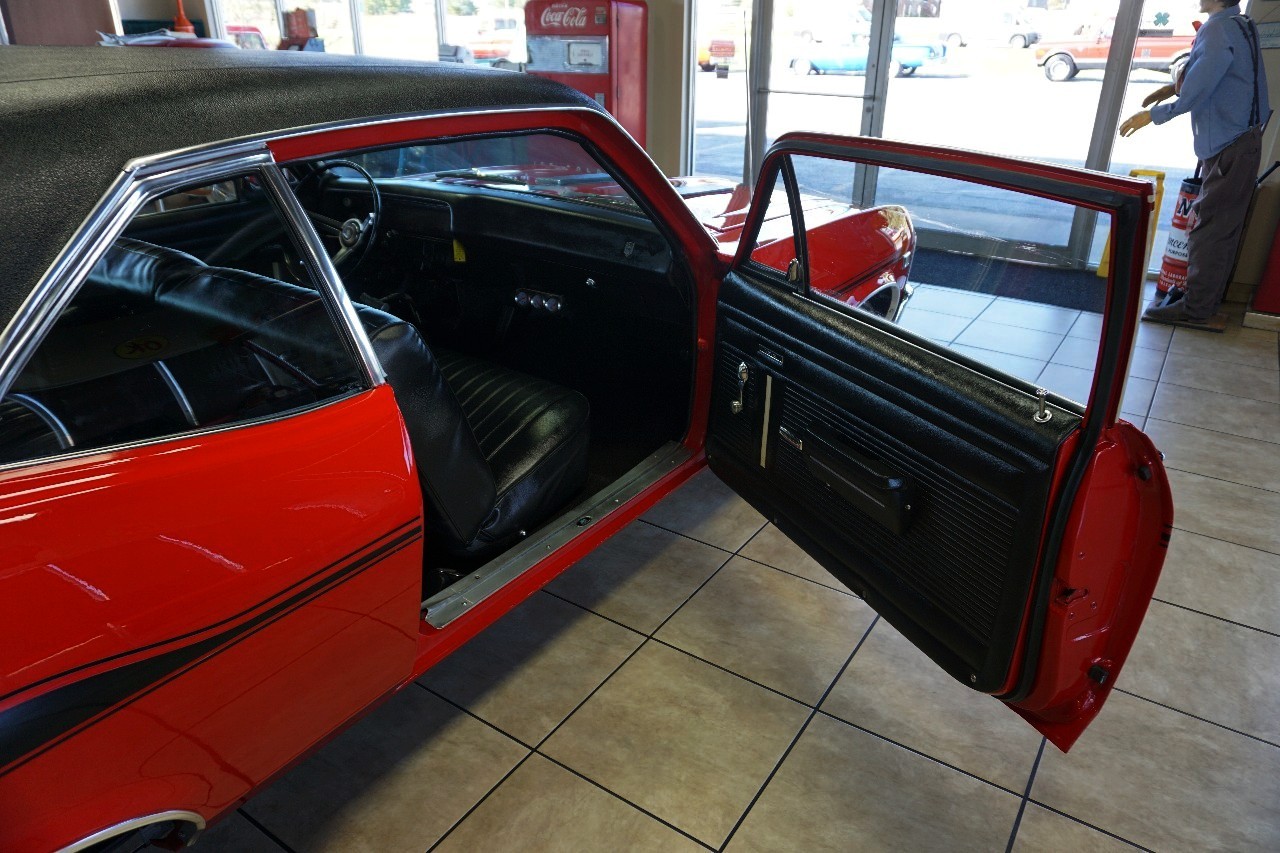 Chevrolet-Nova-1968-Classic-Car-22