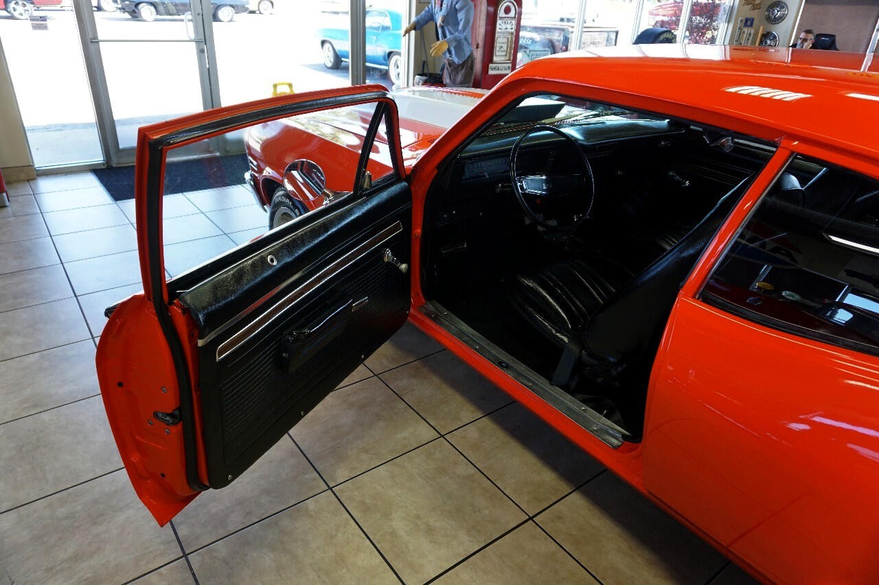 Chevrolet-Nova-1972-Classic-Car-20