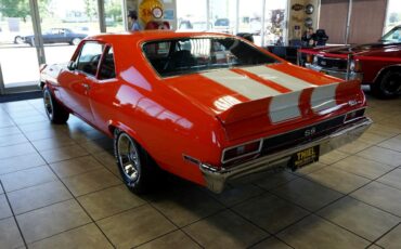 Chevrolet-Nova-1972-Classic-Car-5