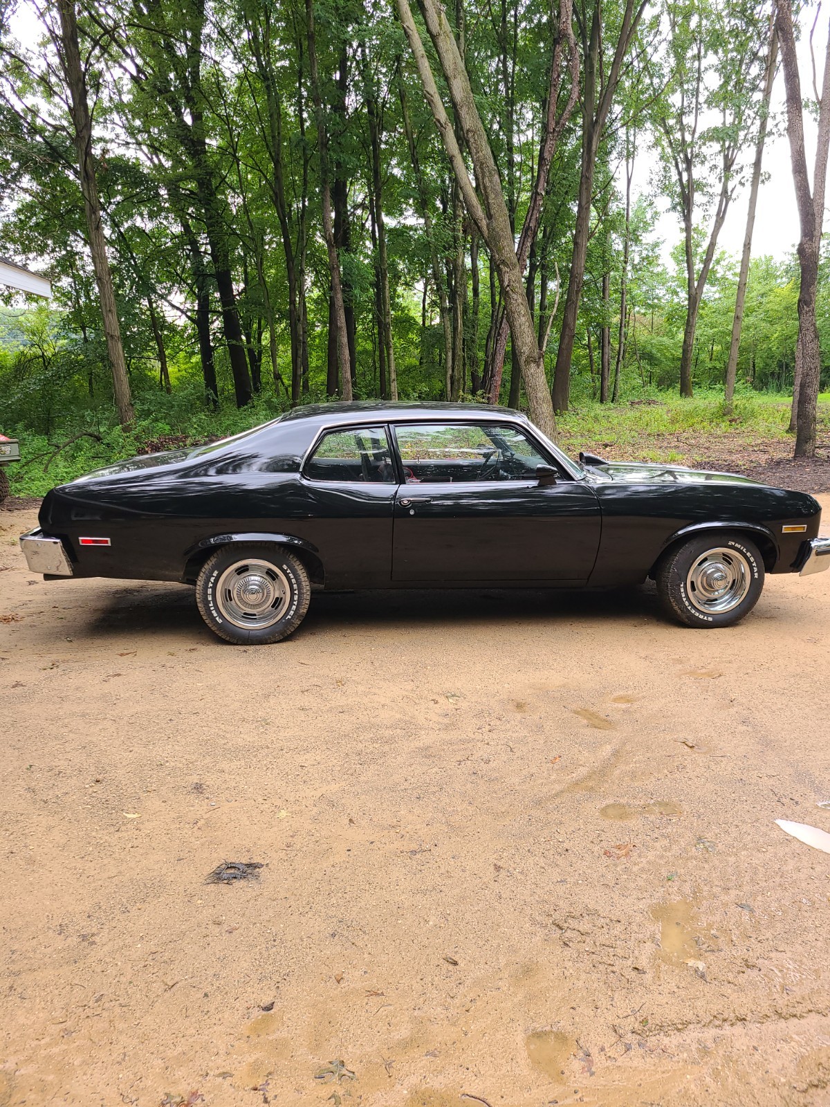 Chevrolet-Nova-1973-Hatchback-2